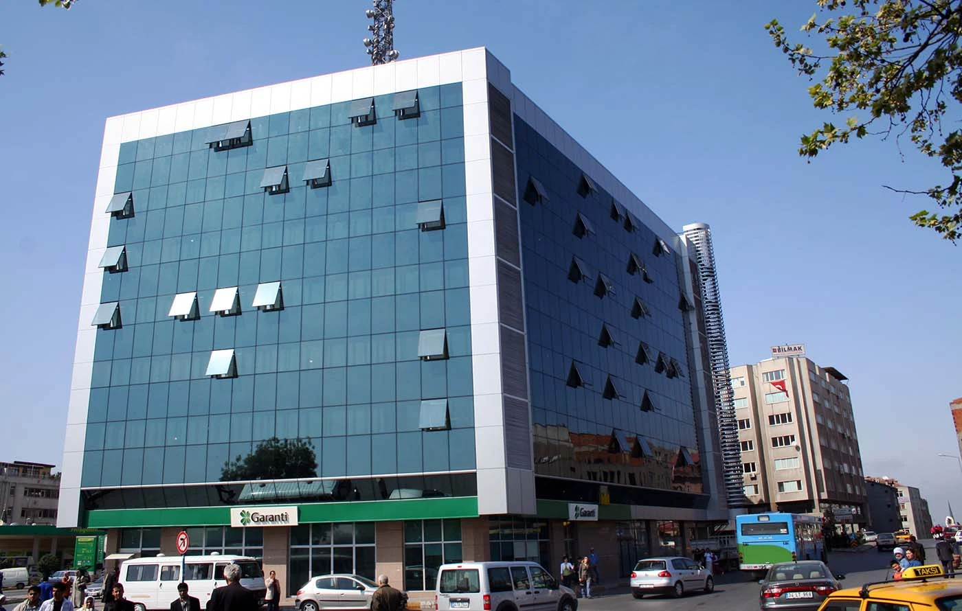 Ortadoğu Construction Okmeydanı facade project 4