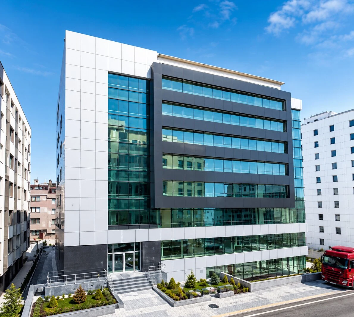 Mahmut Şahin İş Merkezi cephe projesi 6