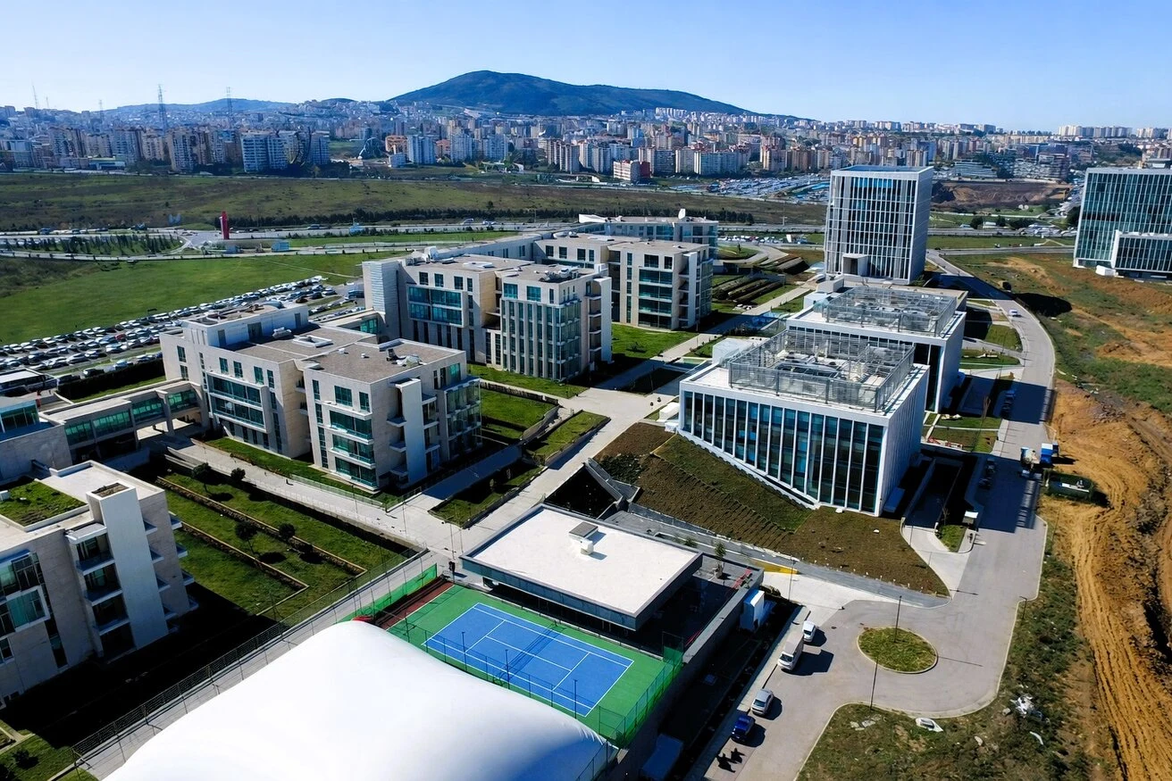 Teknopark İstanbul cephe uygulaması 1