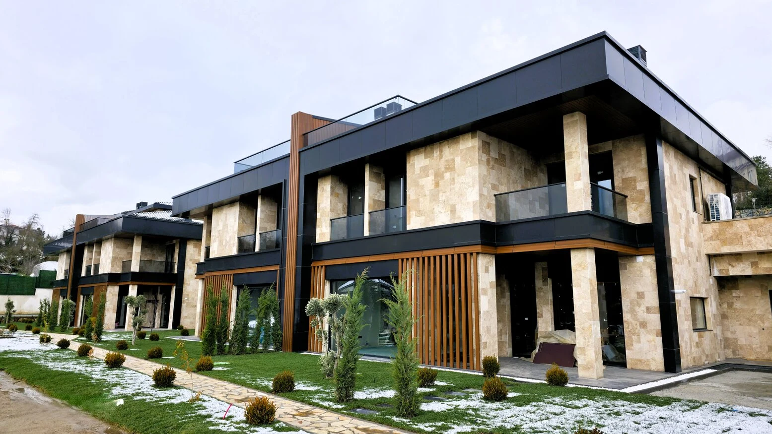 Kuleli Yalı Residences facade application 3