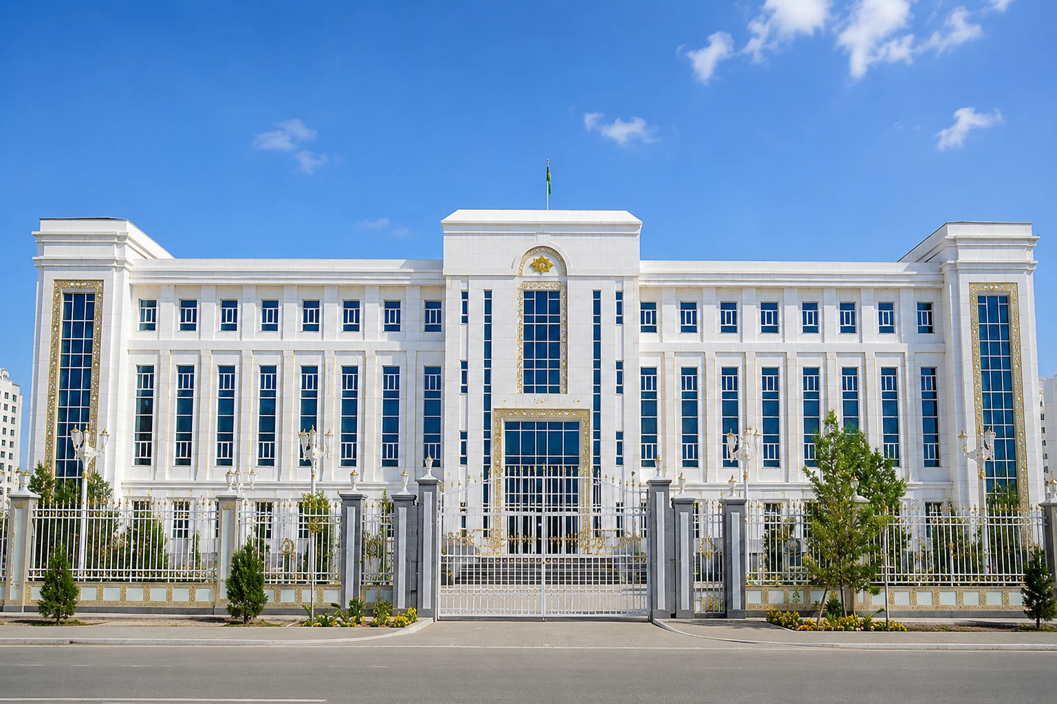 Bahar İnşaat Türkmenistan okul cephe projesi 1