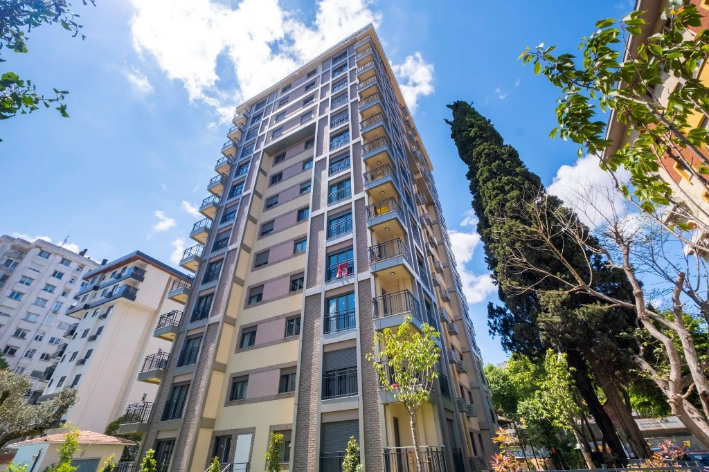 Aktek İnşaat Caddebostan konut cephe uygulaması 2